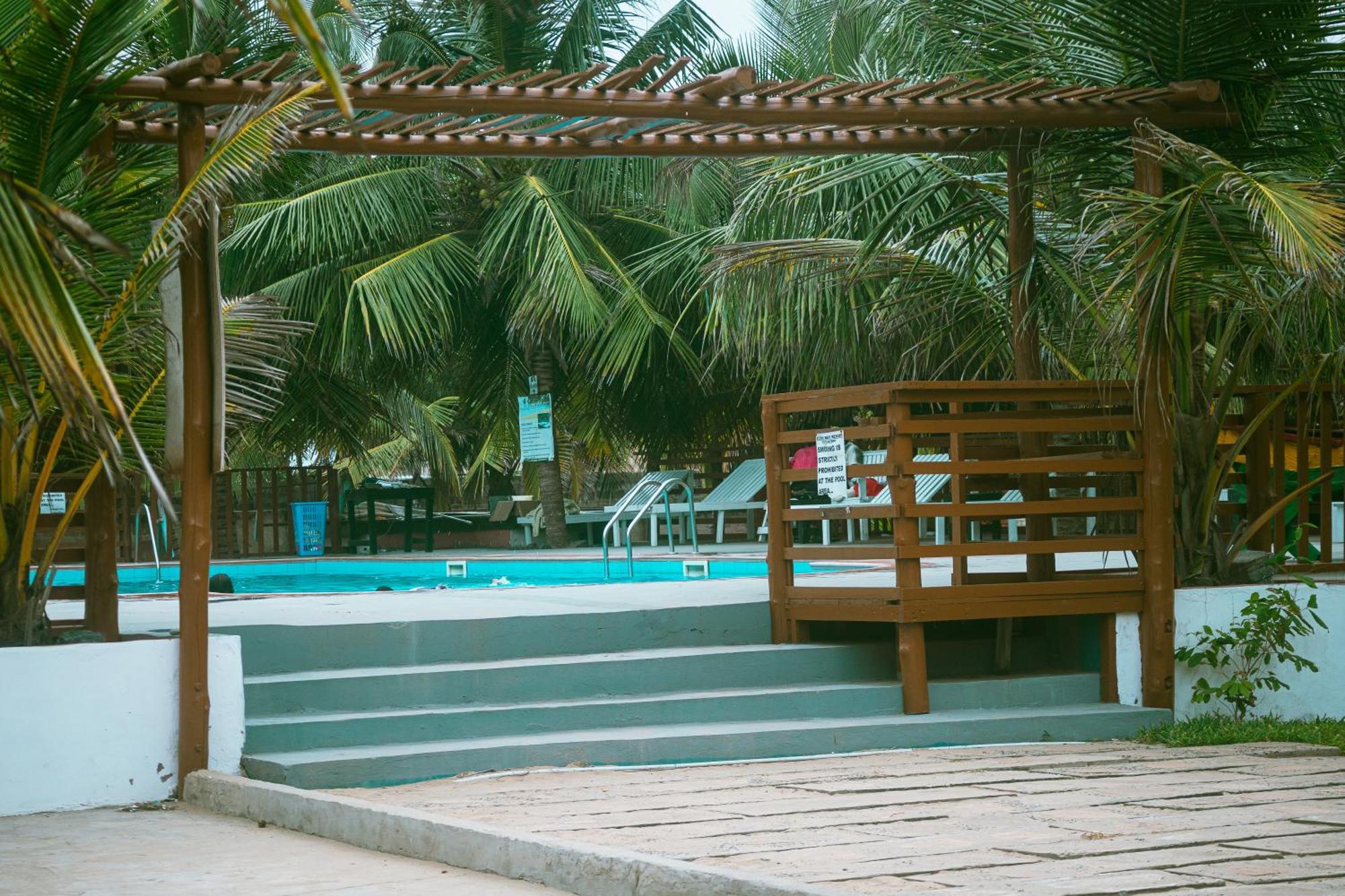 Atlantic Bay Resort, Prampram Экстерьер фото