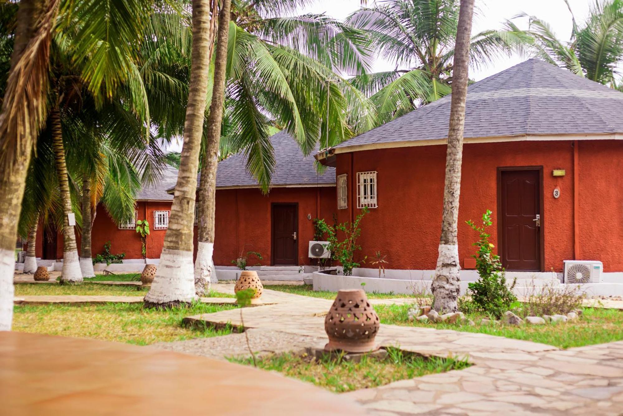 Atlantic Bay Resort, Prampram Экстерьер фото
